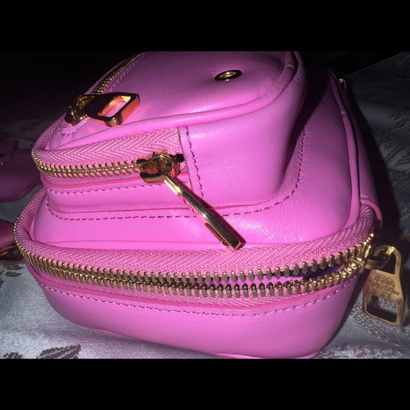 Louis Vuitton - Rose Utility Handbag/Crossbody - Picture 9 of 17